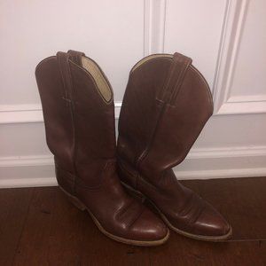 Frye 7.5 regular width cowboy boots